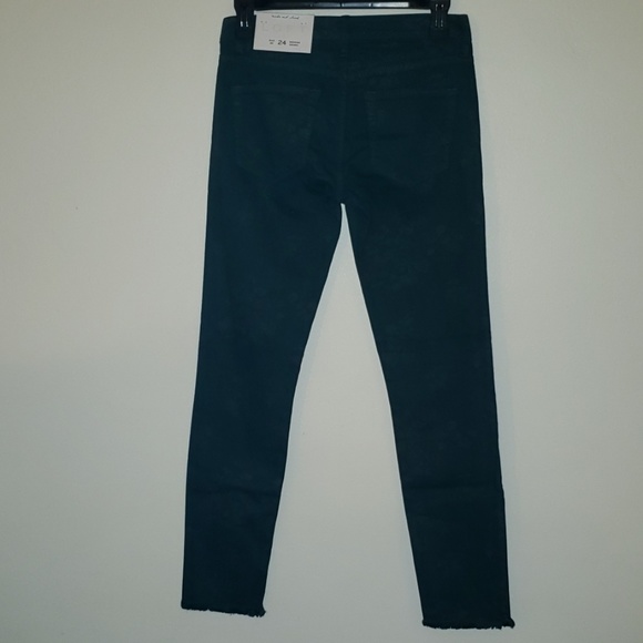Women LOFT Modern Skinny Jeans Embellish w/Flowers - Picture 6 of 8